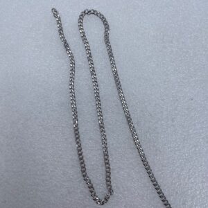 Massiv kæde i ædelstål Kædens bredde. 4,5mm. ny