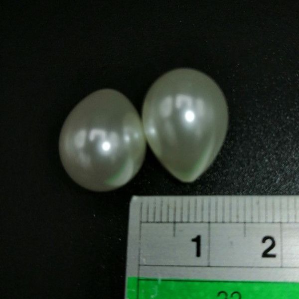 Dråbe-formet anboret shell perle, 12 x 15 mm, 2 stk. pr. enhed.