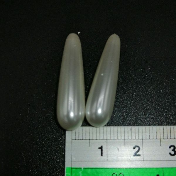 Dråbe-formet anboret shell perle, 8 x 30 mm, 2 stk. pr. enhed.