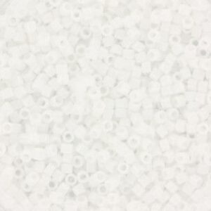 Miyuki Delica perle, str. 11/0. Opaque hvid. 4 gram, DB-200